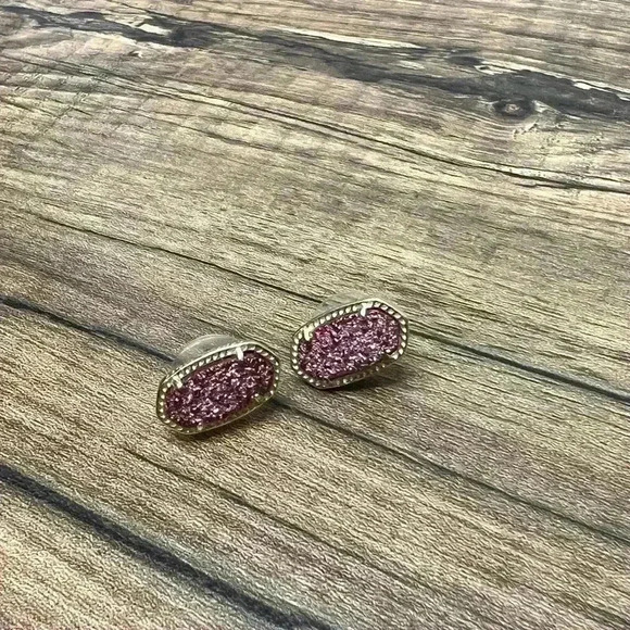 Kendra Scott Stud Earrings Fushia Drusy - Picture 1 of 5